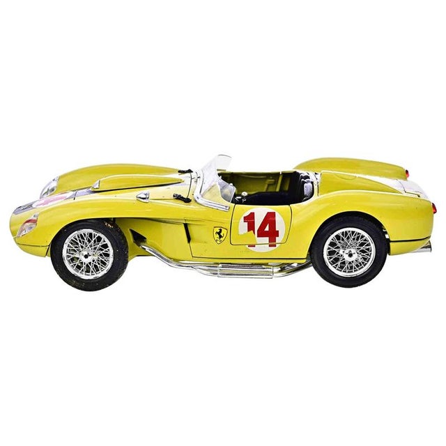 Ferrari 250 Testa Rossa 1957 Competition Spider Model Car from Bburago, Italy, 1960s For Sale - Image 6 of 6