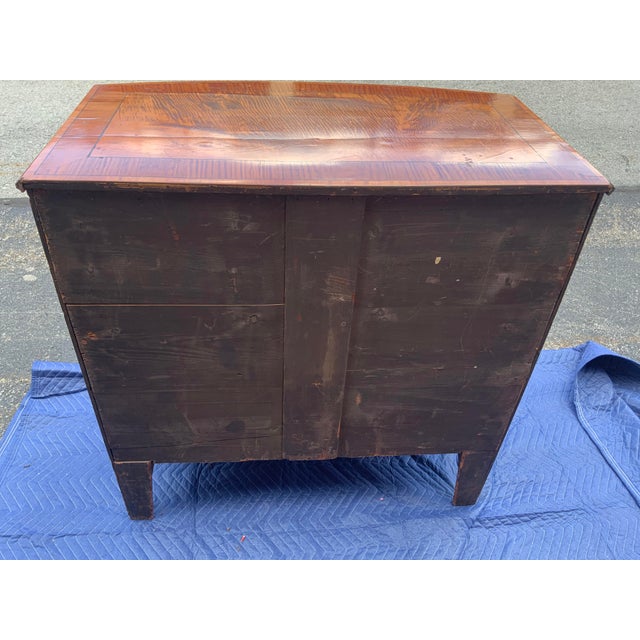 Mid 19th Century Georgian Satinwood Bow Front Chest For Sale - Image 9 of 13