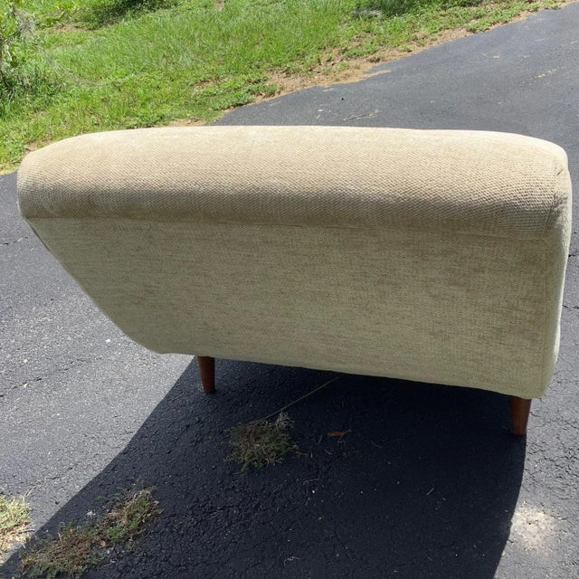 Mid-Century Modern MCM Atomic Style Chaise Lounge For Sale - Image 3 of 9