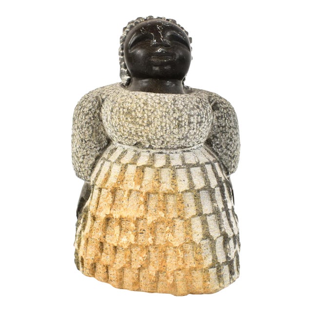 Early 20th Century Shona Stone Woman Sculpture In The Style of Colleen For Sale