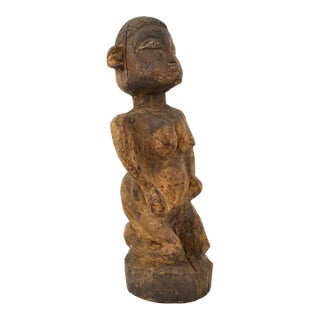 Early 20th Century Yoruba Kneeling Figure Nigeria For Sale