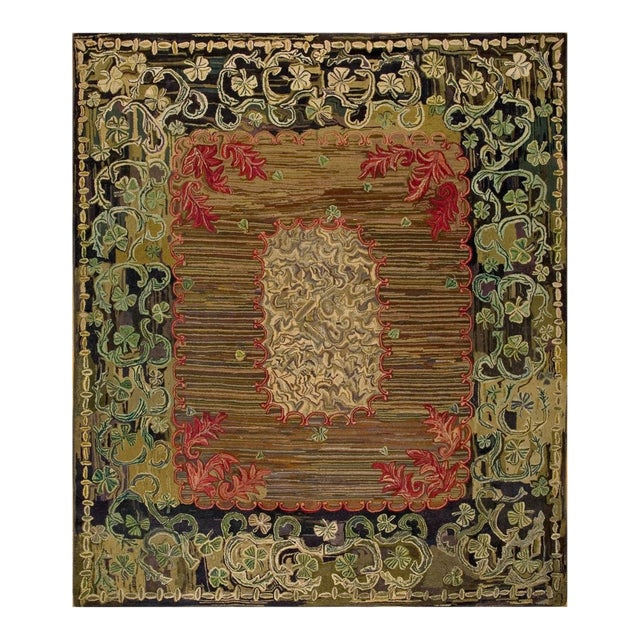 Lovely Ligth Brown & Rustic Floral-Medallion Pattern Antique American Hooked Rug For Sale