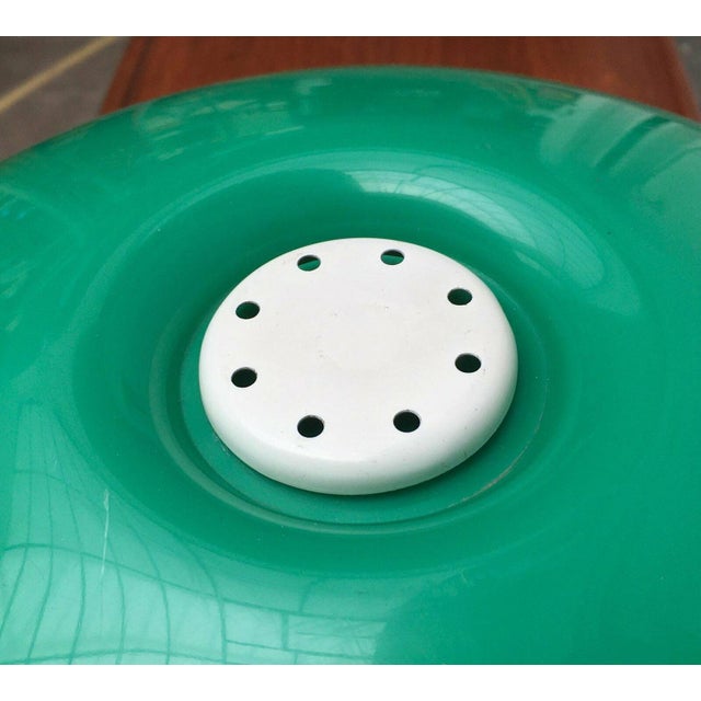 Mid-Century Space Age Italian Green Early Model Toledo Table Lamp by Luigi Massoni for Guzzini, 1960s For Sale - Image 17 of 18