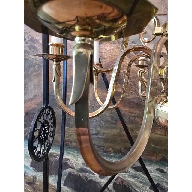 A fine and vintage 1970s English brass twelve branch chandelier mid century modern Hollywood Glamour style. Superb quality...