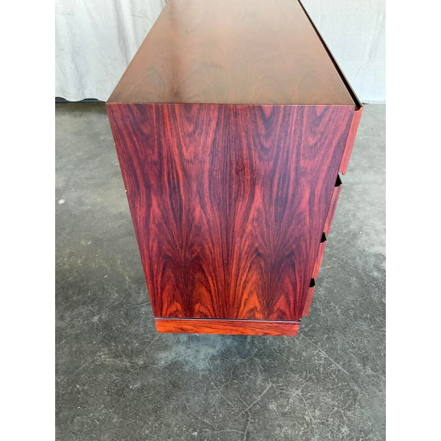 Arne Wahl Iversen for Vinde Mobelfabrik Mid Century Rosewood Dresser For Sale - Image 15 of 18
