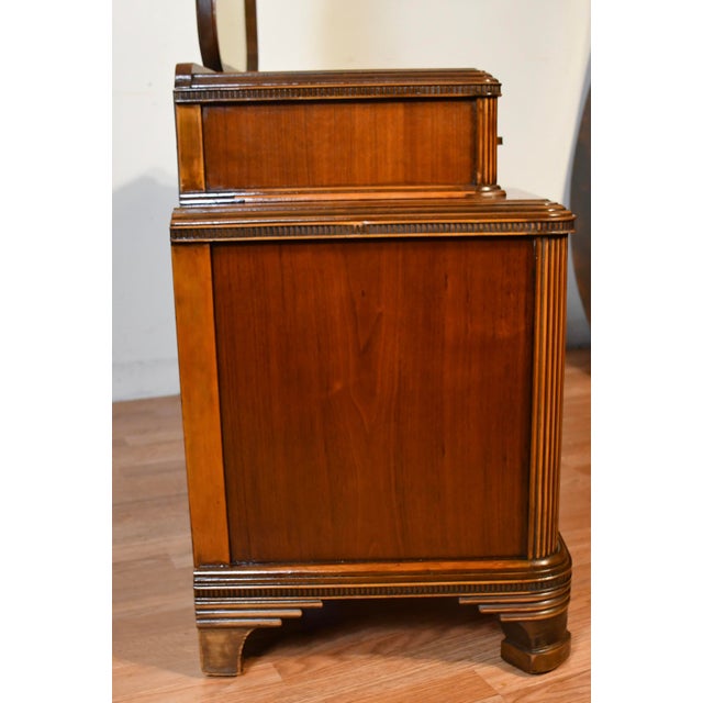 1950s Vintage Art Deco Walnut Inlaid Vanity and Mirror / Makeup Table For Sale - Image 14 of 16