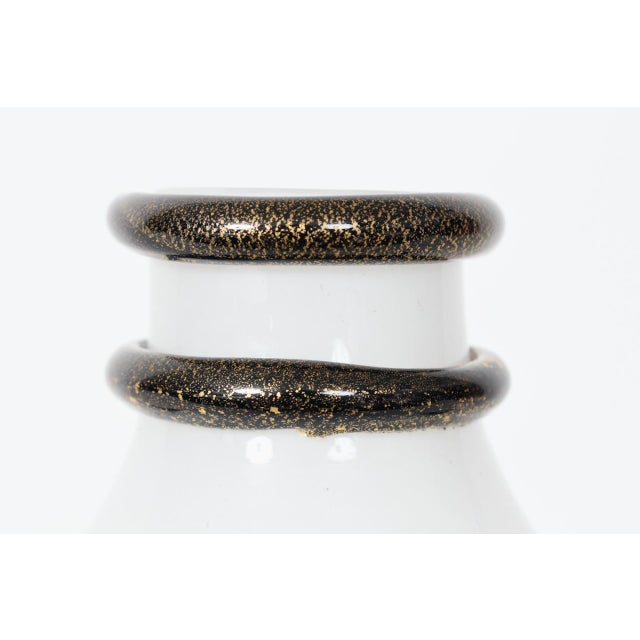 White Barovier et Toso Murano Vase White & Black Vase with Gold Inclusions, Circa 1980 For Sale - Image 8 of 12