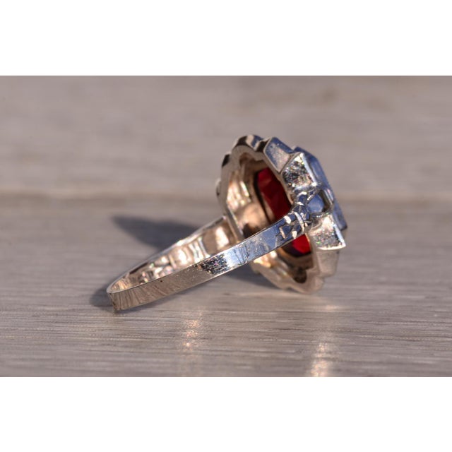 Metal The Trinity River: Antique Art Deco Garnet Ring in White Gold For Sale - Image 7 of 11