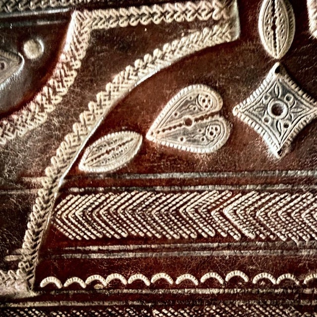 Large 20th Century North African Hand-Tooled Foldable Leather Writing Desk Pad Blotter, 1950s For Sale - Image 11 of 14