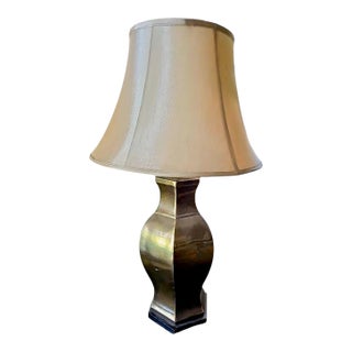 1950s Frederick Cooper Hexagonal Brass & Wood Chinoiserie / Asian Table Lamp For Sale