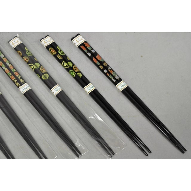 Chinoiserie Vintage Japanese Oriental Chopsticks W/ 2 Custom Silk Gold Sleeves - 6 Pc Set For Sale - Image 3 of 10
