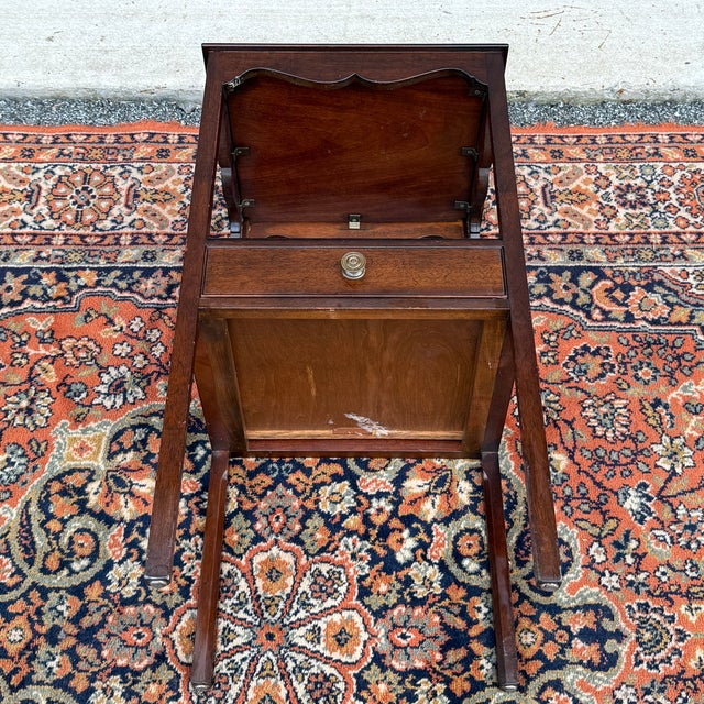 Vintage Saybolt Cleland English Traditional Mahogany Tiered Nightstand With Drawer For Sale - Image 12 of 18