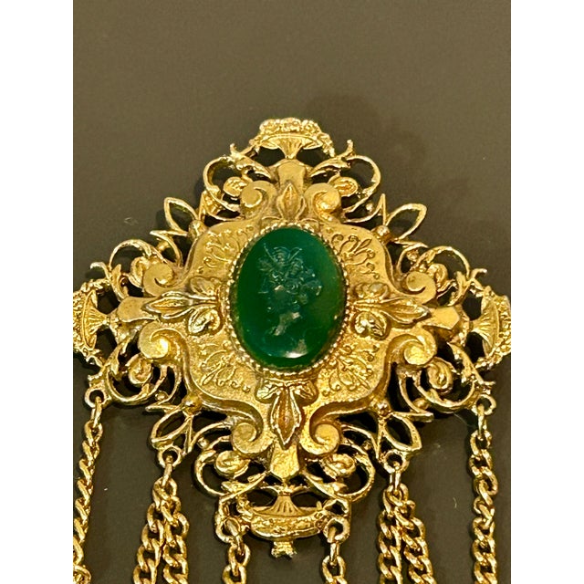 Mid 20th Century Vintage Signed Art Arthur Pepper Intaglio Cameo Brooch – Renaissance Revival Gold-Tone Filigree With Green Glass Cabochon & Tassel Chains For Sale - Image 5 of 8