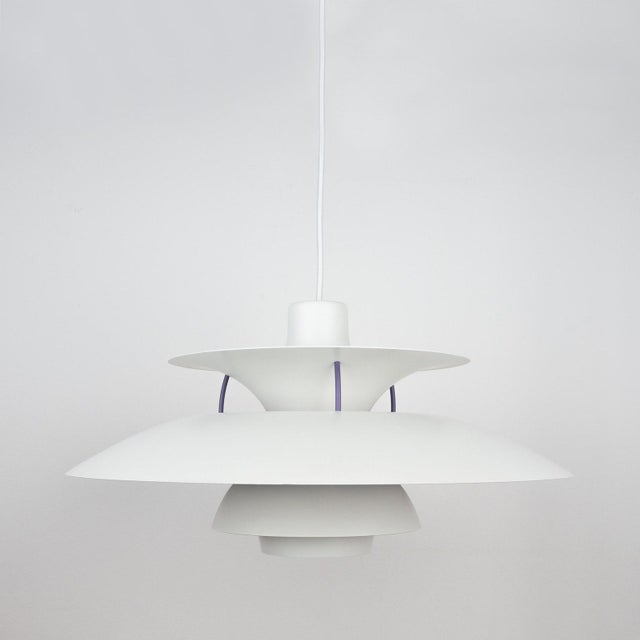 The ph 5 lamp is an icon of danish design that has gained immense popularity worldwide. Designed by the renowned designer...