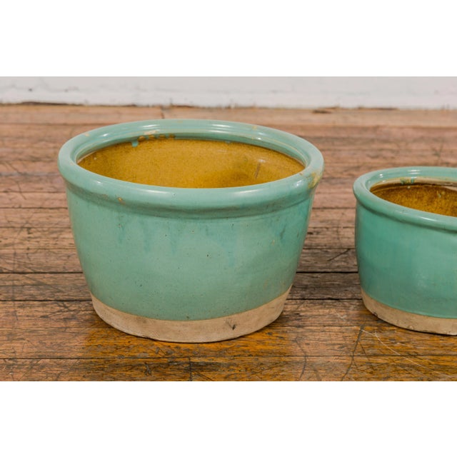 Mid 20th Century Ocean Blue Glazed Ceramic Round Nested Planters with Tapering Lines - A Pair For Sale - Image 5 of 12