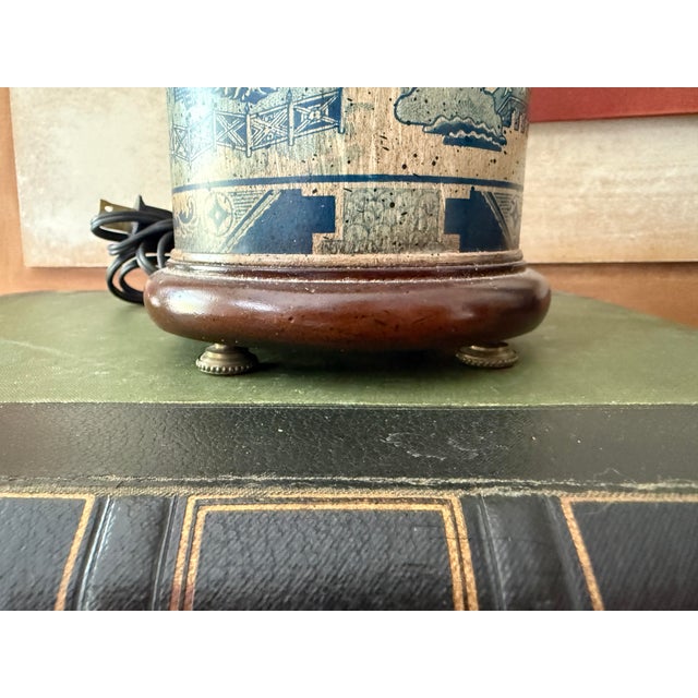 1980s Wildwood Tin Blue Willow Table Lamp For Sale - Image 9 of 12