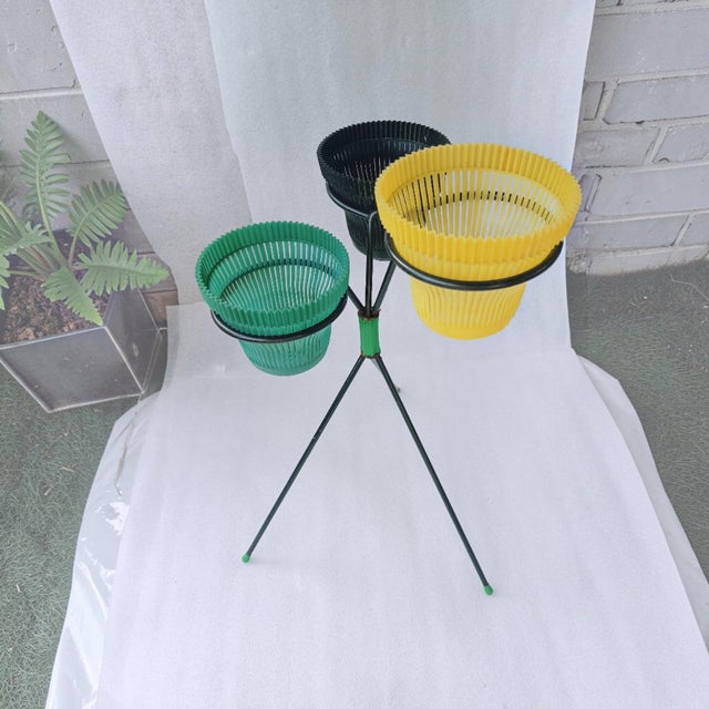Vintage Tripod Plant Stand with Three Lotusouple Planters, 1960s For Sale - Image 4 of 18