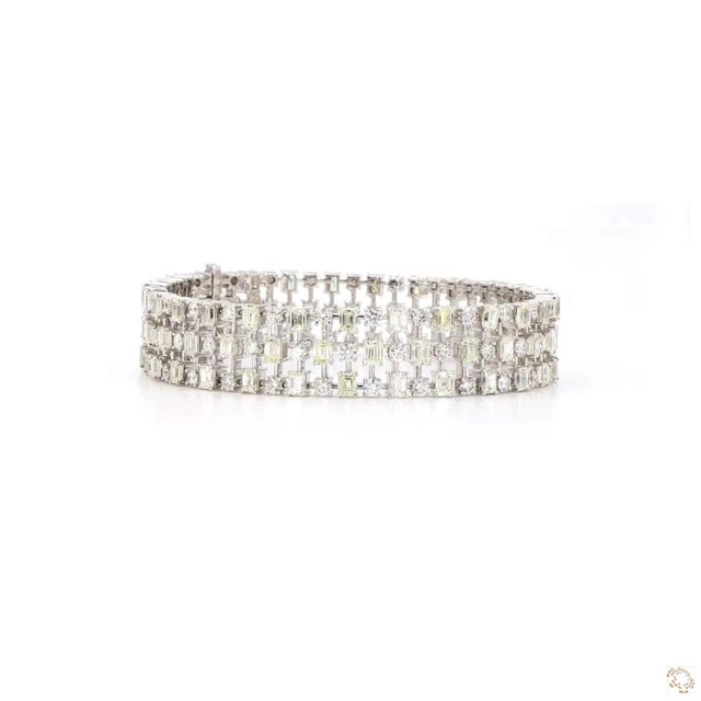 11.95 Carat Emerald Cut Diamond Gold Bracelet For Sale - Image 9 of 9