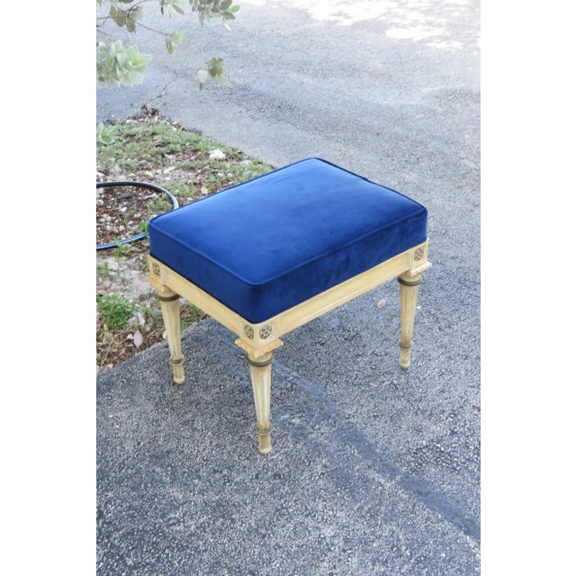 Wood French Shabby Chic Painted Vanity Bedroom Bench Stool Ottoman For Sale - Image 7 of 13