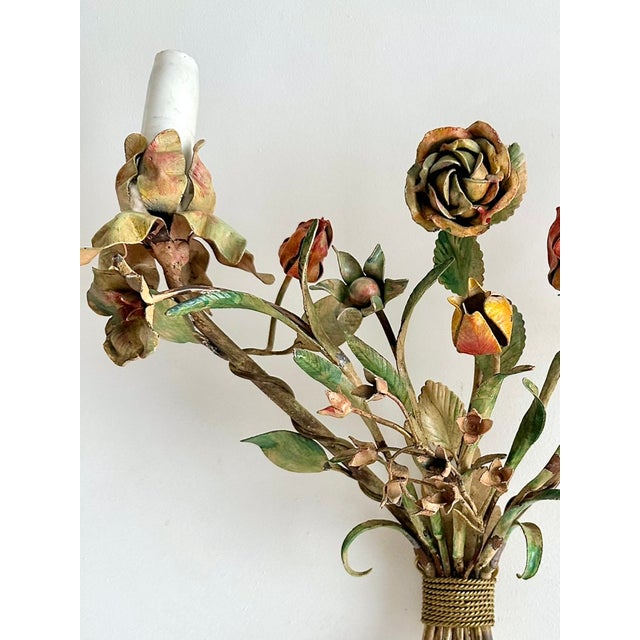 Italian Hand-Painted Tôle Rose Bouquet Two-Light Wall Sconce, 1950s For Sale - Image 10 of 15