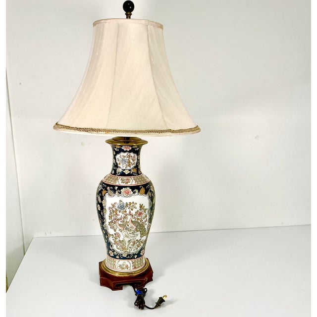1970s Vintage Hollywood Regency Chippendale Chinoiserie Double Socket Table Lamp For Sale - Image 11 of 18
