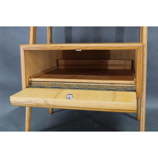 Wood Mid-Century Modern Maple Nightstand with Milky Glass Shelf, 1960s For Sale - Image 7 of 16