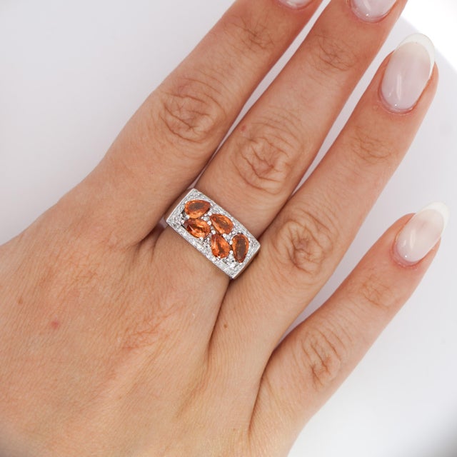 Metal 3.75 Carat Pear-Cut Orange Sapphire and Diamond Cluster 14k Gold Ring, Size 6.25 For Sale - Image 7 of 8