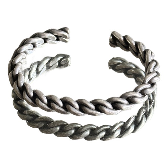 Vintage 1970s Modernist Open Cuff Bracelet With Braided Silver Tone Links For Sale