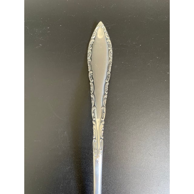 Late 19th Century Rogers & Bro A1 Savoy 1892 Silverplate Solid Oyster Ladle For Sale - Image 5 of 8