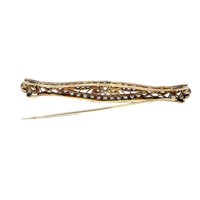 Late 19th Century Antique Art Deco 14k Two-Tone Gold Milgrain Filigree 2.75cts Diamond Bar Brooch For Sale - Image 5 of 10