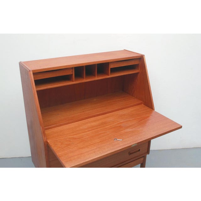 Secretire in Teak from Dyrlund, 1960s For Sale - Image 11 of 14