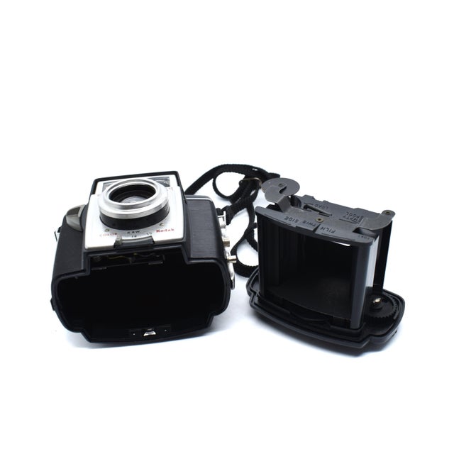 Mid 20th Century Kodak Brownie Twin 20 Camera With Original Box & Manual For Sale - Image 6 of 8