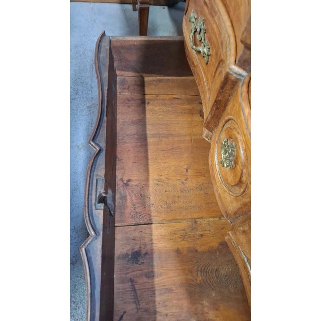 18th Century Walnut Chest of Drawers, 1790 For Sale - Image 11 of 12