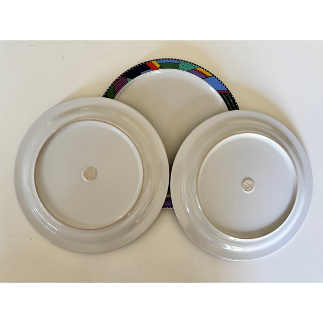 Blue Scenario Metropol Dinner Plates by Barbara Brenner for Rosenthal, 1990s, Set of 3 For Sale - Image 8 of 17