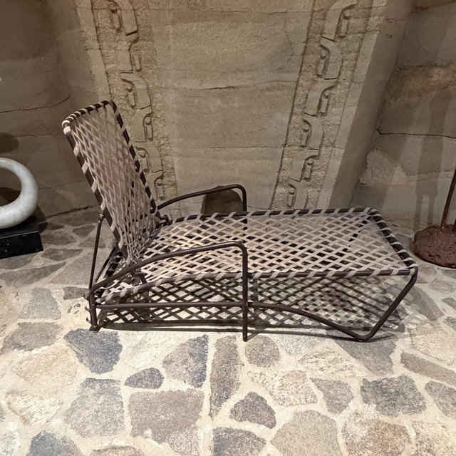 Mid-Century Modern Mid-Century Modern Brown Jordan Tamiami Chaise Lounge Hall Bradley For Sale - Image 3 of 8