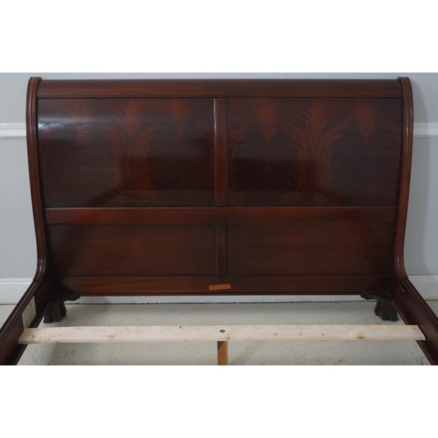 Traditional Thomasville Flame Mahogany Queen Size Sleigh Bed For Sale - Image 3 of 16