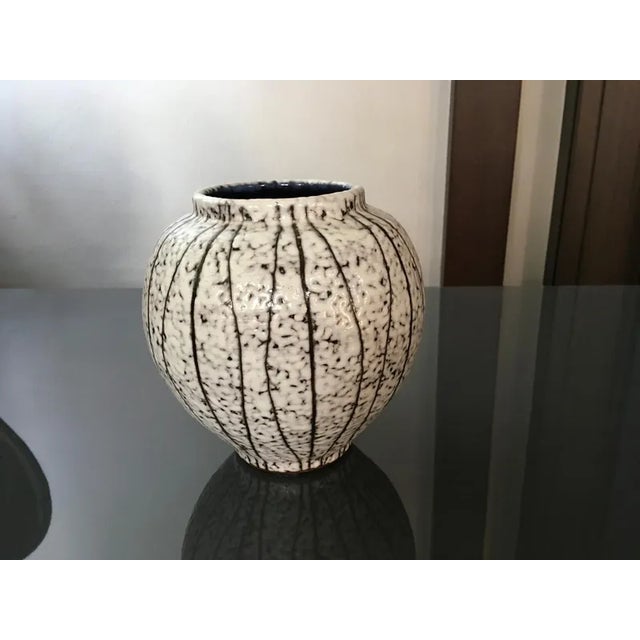 1990s Scandinavian Postmodern Design White Glazed Ceramic Vase, 1990 For Sale - Image 5 of 10