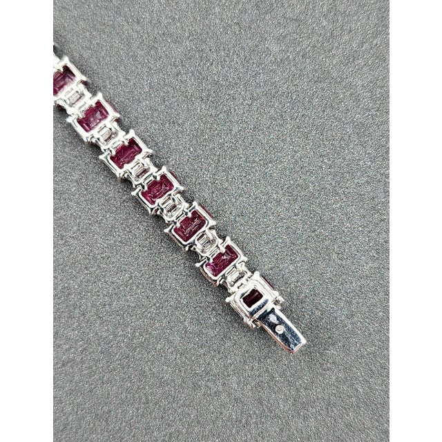Early 21st Century 18.95 Ct Natural Burma Ruby & Diamond Bracelet For Sale - Image 5 of 8