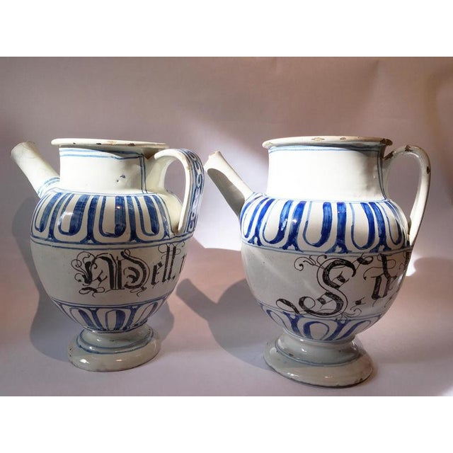 White and Blue Ceramic Pharmacy Carafes, Italy, Mid-18th Century, Set of 2 For Sale - Image 5 of 18