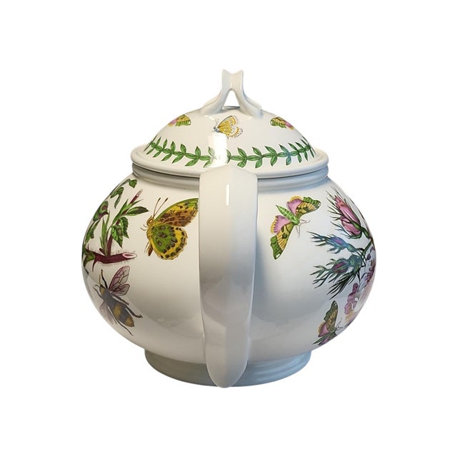 Excellent condition Portmeirion lidded teapot in Botanic Garden pattern, featuring dog rose floral motif with bee and...