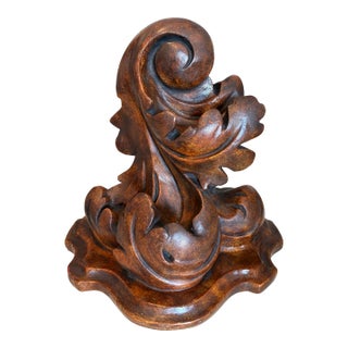 Vintage RococoRevival Acanthus Leaf Wall Bracket in Walnut Finish For Sale