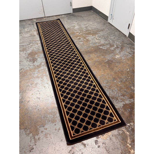 Design Plus Gallery presents a 2ft 7in × 9ft 6in Karastan Wool Runner Rug. This Karastan runner is woven in wool with a...