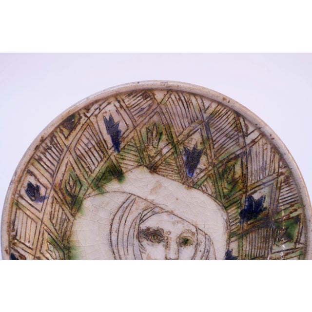 Ceramic Pollack Figural Stoneware Decorative Plate For Sale - Image 7 of 10