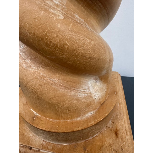 Vintage Spiral Carved Wood Table Lamp in the Style of Michael Taylor For Sale - Image 9 of 10