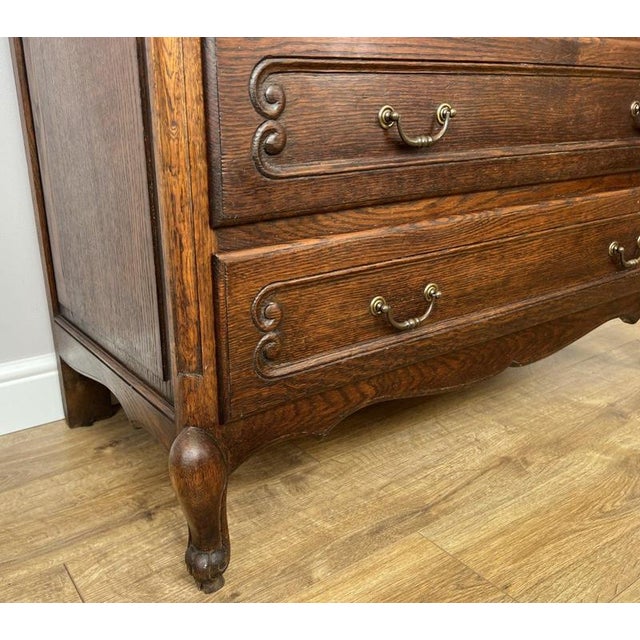 Vintage French Louis Oak Chest of 4 Drawers For Sale - Image 6 of 14