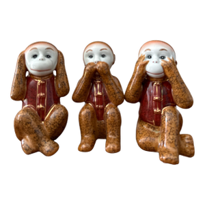 Vintage Chinese Export Porcelain Chinoiserie “See No Evil, Hear No Evil, Speak No Evil” Monkey Figures – Set of 3