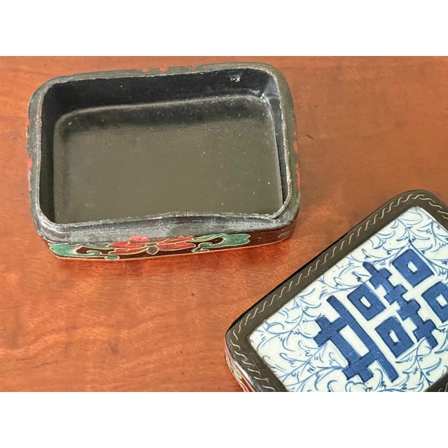 Mid 20th Century Porcelain Shard Lacquered Wood Trinket Box For Sale - Image 6 of 8