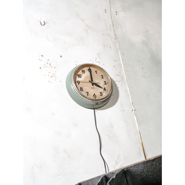 Industrial Green Wall Clock from Aeg, Germany, 1960s For Sale - Image 12 of 14