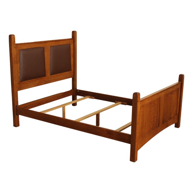 Stickley Mission Style Oak and Leather Queen Bed For Sale