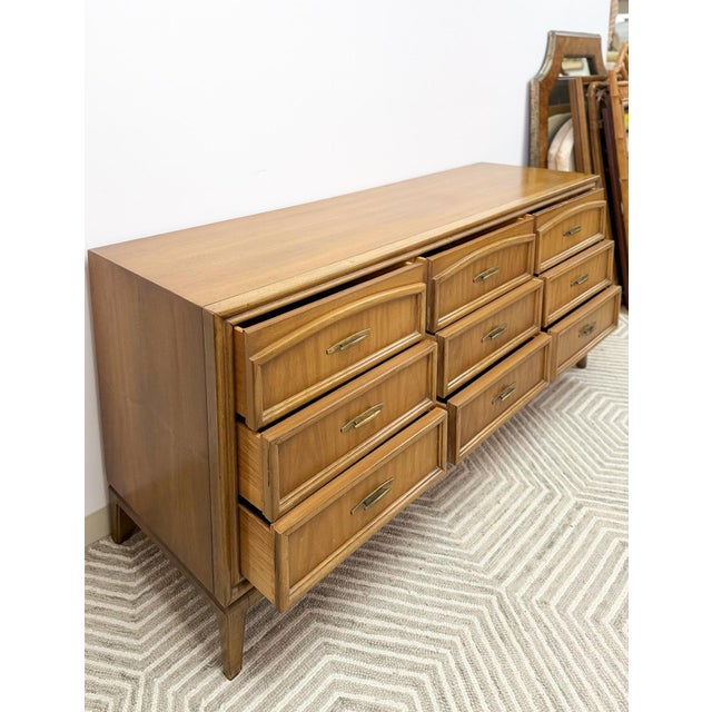 Vintage Thomasville 9 Drawer Dresser Walnut W/ Glass Top For Sale In Tampa - Image 6 of 16